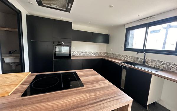 Maison à louer    5 pièces • 129 m2 Saint-Vincent-de-Tyrosse