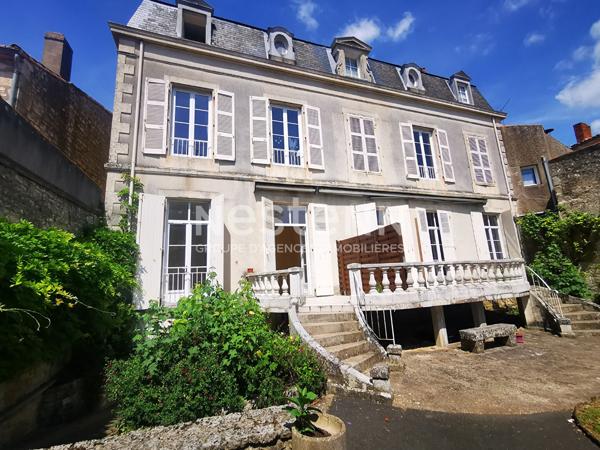 APPARTEMENT AVEC ASCENSEUR
