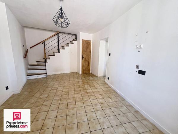 Rians Maison de Village T5 avec caves et atelier