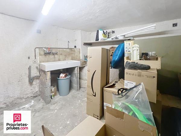 Rians Maison de Village T5 avec caves et atelier