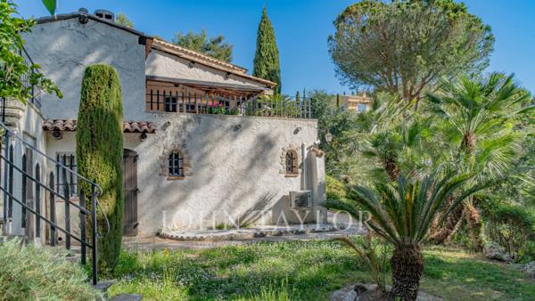 Super Cannes - Villa à rénover