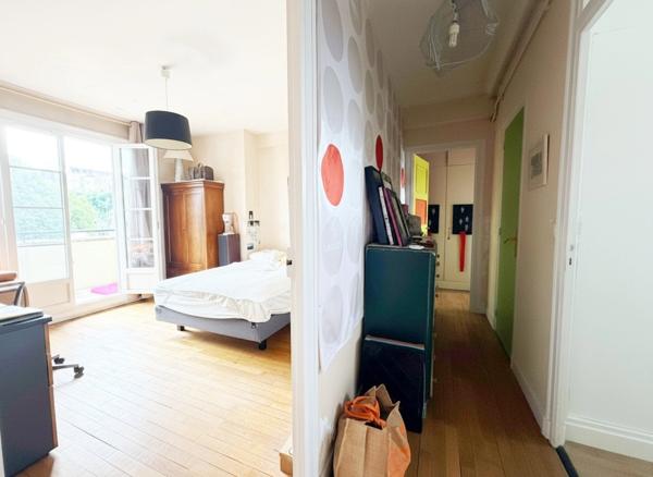 ✨ Appartement avec vue exceptionnelle sur la Cathédrale du Mans – Résidence calme et sécurisée ✨