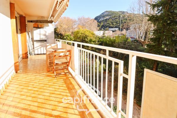 Appartement à vendre 2 pièces TOULON (83)