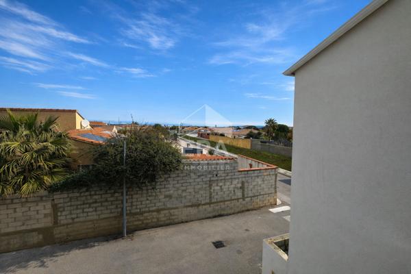 PIA : Immeuble comprenant 2 appartements type 3 avec extérieurs à vendre 