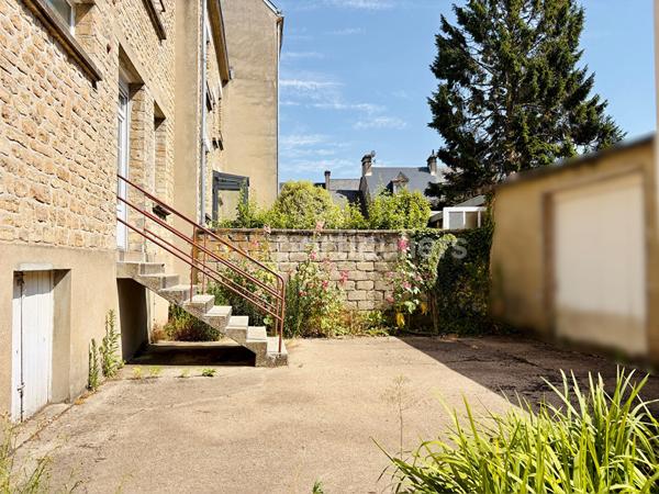 Vente
                Appartement36,75 m² - 2 Pièces -
                    VALOGNES (50700)