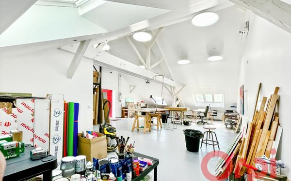 Immeuble à vendre    6 pièces •  Bourges