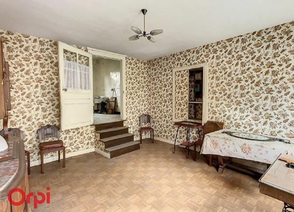 Maison à vendre    4 pièces •  Montmarault