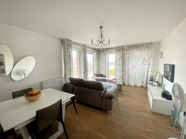 Appartement Alfortville 4 pièce(s) 83 m2 avec balcon terrasse vu seine de 16m² et deux emplacement parking