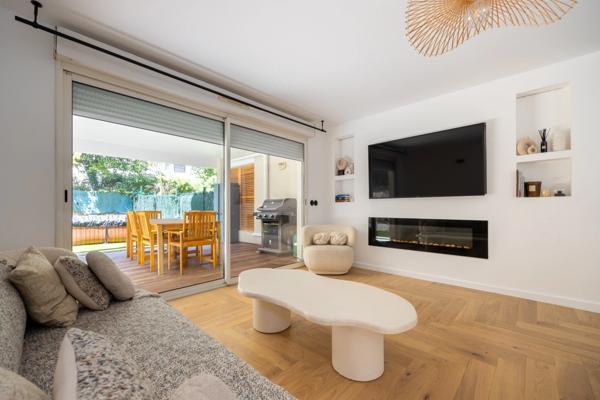 ***VISITE VIRTUELLE DISPONIBLE SUR DEMANDE… LES OLIVES / PLAN-DE-CUQUES…APPARTEMENT “COMME UNE MAISON” COSY & LUMINEUX…T4 COSY...LUMINEUX...JARDIN PRIVATIF…BOX + PARKINGS***