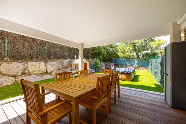 ***VISITE VIRTUELLE DISPONIBLE SUR DEMANDE… LES OLIVES / PLAN-DE-CUQUES…APPARTEMENT “COMME UNE MAISON” COSY & LUMINEUX…T4 COSY...LUMINEUX...JARDIN PRIVATIF…BOX + PARKINGS***