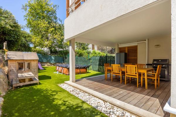 ***VISITE VIRTUELLE DISPONIBLE SUR DEMANDE… LES OLIVES / PLAN-DE-CUQUES…APPARTEMENT “COMME UNE MAISON” COSY & LUMINEUX…T4 COSY...LUMINEUX...JARDIN PRIVATIF…BOX + PARKINGS***