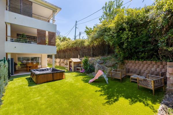 ***VISITE VIRTUELLE DISPONIBLE SUR DEMANDE… LES OLIVES / PLAN-DE-CUQUES…APPARTEMENT “COMME UNE MAISON” COSY & LUMINEUX…T4 COSY...LUMINEUX...JARDIN PRIVATIF…BOX + PARKINGS***