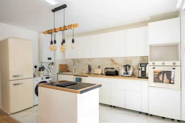 ***VISITE VIRTUELLE DISPONIBLE SUR DEMANDE… LES OLIVES / PLAN-DE-CUQUES…APPARTEMENT “COMME UNE MAISON” COSY & LUMINEUX…T4 COSY...LUMINEUX...JARDIN PRIVATIF…BOX + PARKINGS***