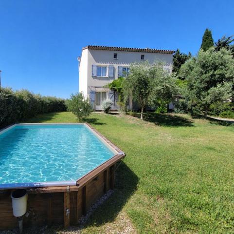 Vente / Maison T6 à Sauveterre (30150)