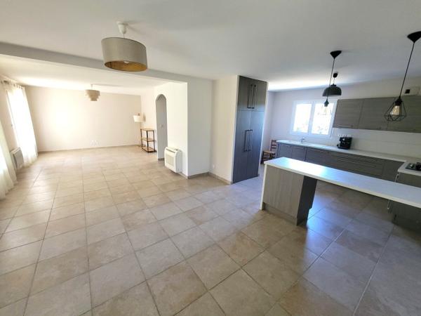 Vente / Maison T6 à Sauveterre (30150)