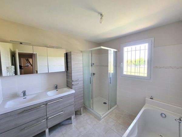 Vente / Maison T6 à Sauveterre (30150)