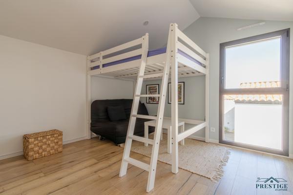 PORNIC - SUR LES HAUTS DE LA NOËVEILLARD - MAISON 186M2 HABITABLES - GARAGE 35M2