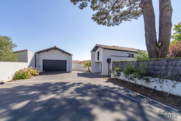 PORNIC - SUR LES HAUTS DE LA NOËVEILLARD - MAISON 186M2 HABITABLES - GARAGE 35M2