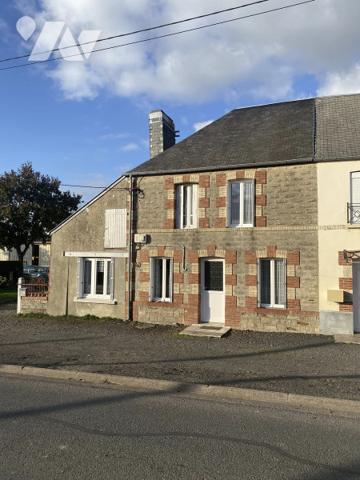 MAISON DE BOURG AVEC JARDIN