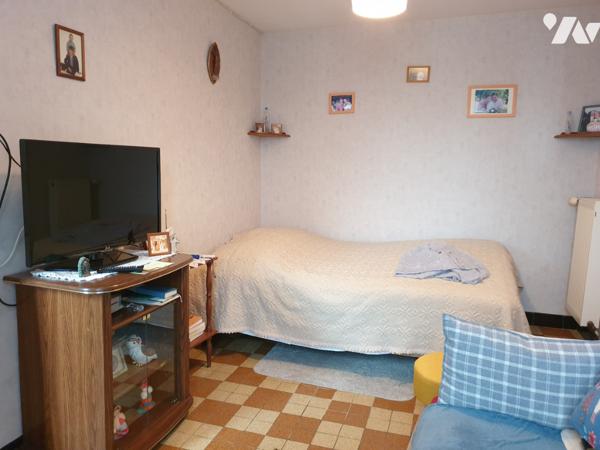 MAISON DE BOURG AVEC JARDIN