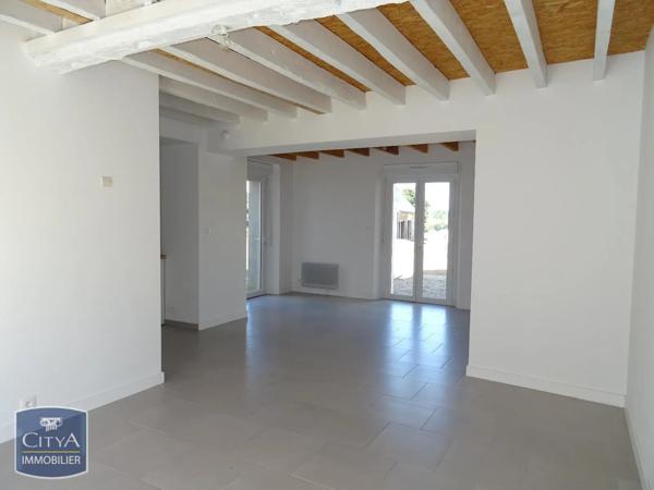 Maison à louer 5 pièces 85.72m² Saint-Germain-le-Fouilloux (53240)