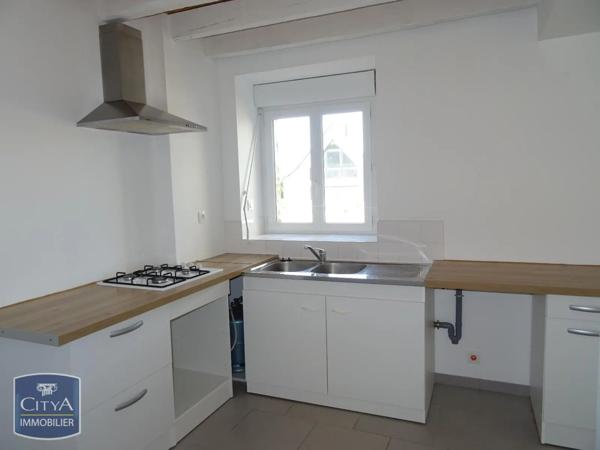 Maison à louer 5 pièces 85.72m² Saint-Germain-le-Fouilloux (53240)