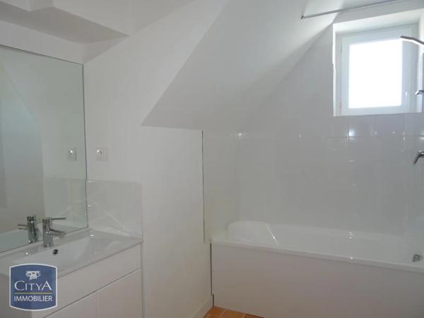 Maison à louer 5 pièces 85.72m² Saint-Germain-le-Fouilloux (53240)