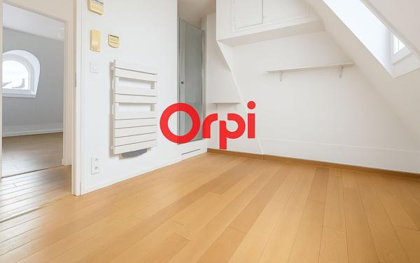 Appartement à vendre    2 pièces • 26 m2 Paris 11