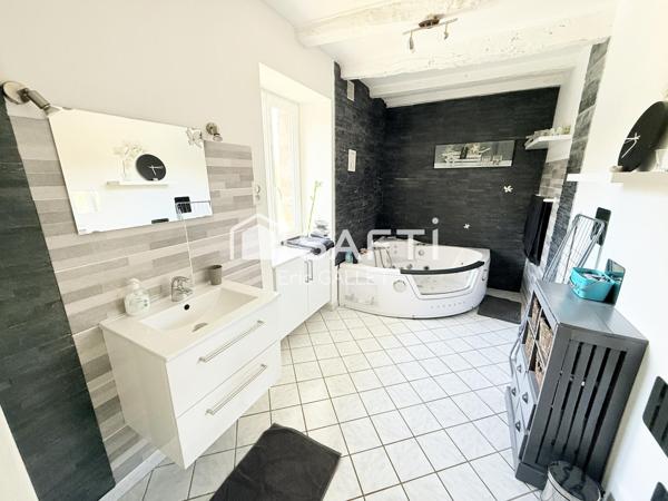 Splendide corps de ferme entièrement restauré