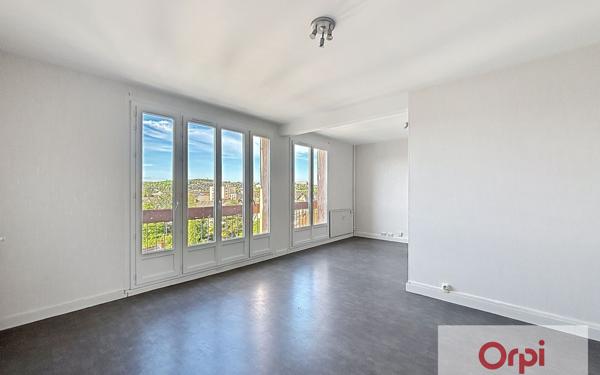 Appartement à louer    3 pièces • 76,12 m2 Montluçon