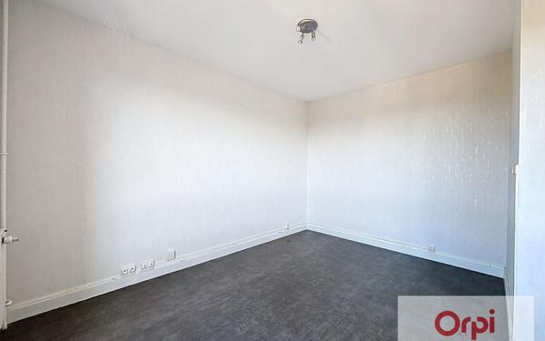 Appartement à louer    3 pièces • 76,12 m2 Montluçon