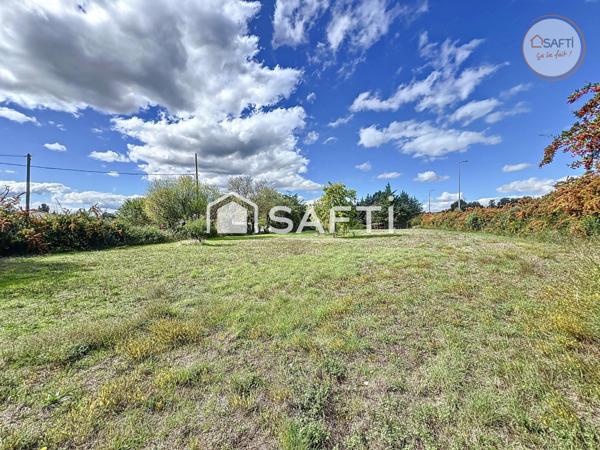 Terrain à batir de 1795m² borné