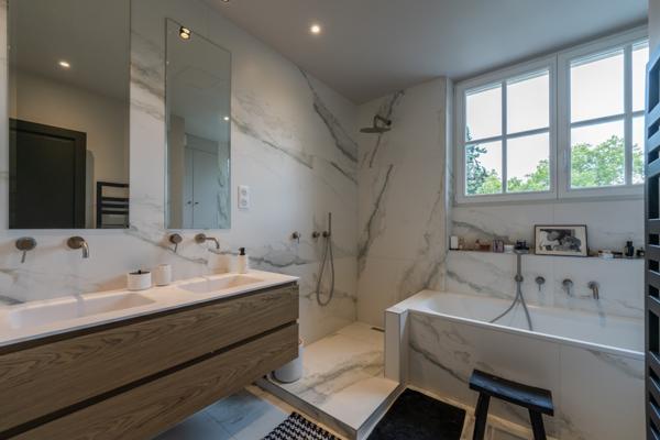 Maison familiale de standing & rénovée à proximité de l'abreuvoir