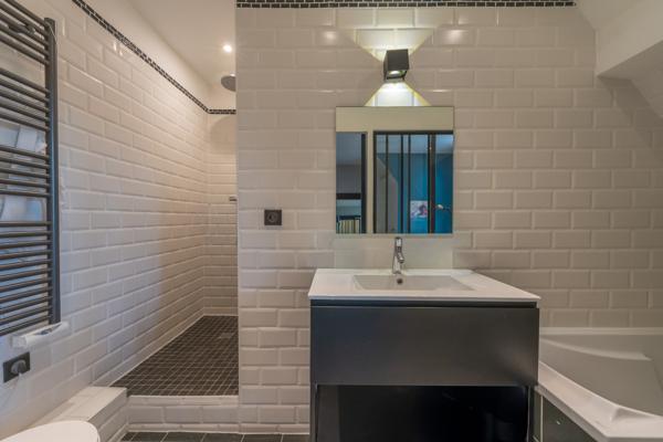 Maison familiale de standing & rénovée à proximité de l'abreuvoir