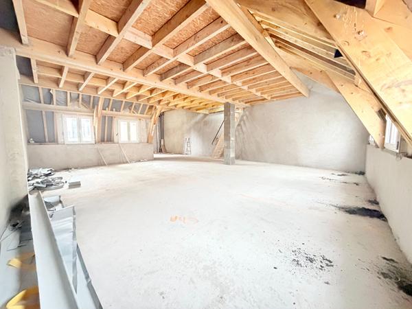 BOULOGNE SUR MER A VENDRE PLATEAU BRUT EN DUPLEX POUR APPARTEMENT T3