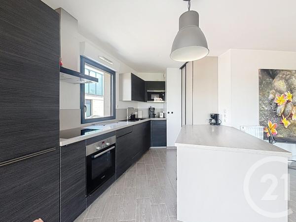 Appartement T3 à vendre  3 pièces - 80,76 m 2   ARCACHON  - 33