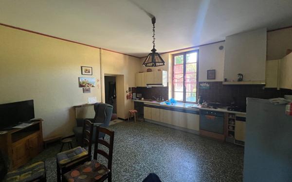 Maison à vendre    6 pièces •  Saint-Justin