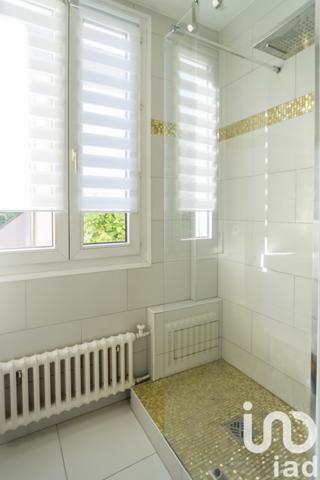 Maison à vendre 5 pièces 118 m² Bougival