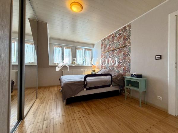 Appartement 5 pièce(s) 4 chambre(s) 114 m²