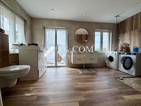 Appartement 5 pièce(s) 4 chambre(s) 114 m²