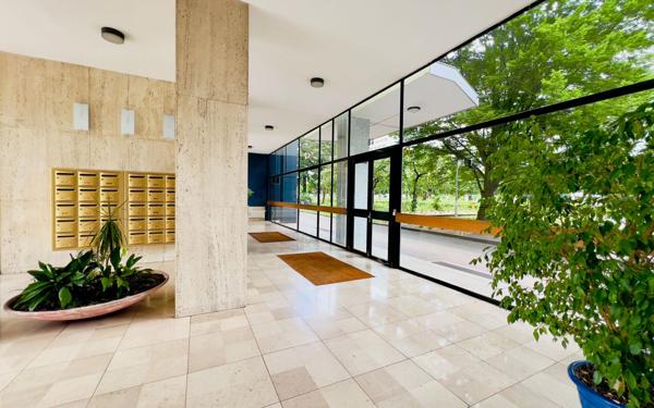 Appartement à vendre    4 pièces • 110,79 m2 Strasbourg