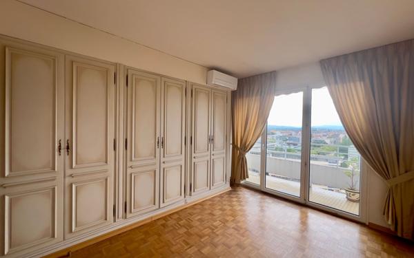 Appartement à vendre    4 pièces • 110,79 m2 Strasbourg
