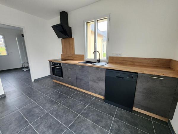 Maison Saint Martin Le Beau 5 pièce(s) 100 m2