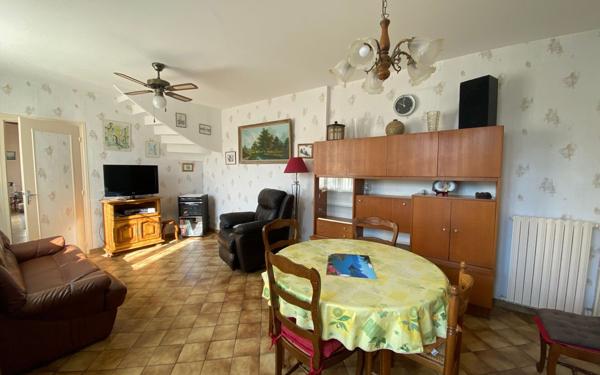 Maison à vendre    4 pièces • 105 m2 Saintes