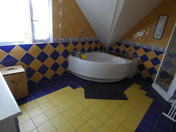 Maison, 186 m², 6 pièces, 5 chambres,dépendances.