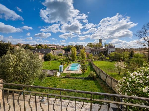 Maison à vendre à Chef-Boutonne (79110) - Deux-Sèvres