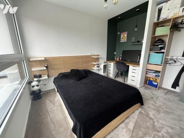 Maison Familiale avec piscine à LA CHAPELLE SUR ERDRE