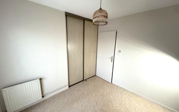 Appartement à louer    1 pièce •  Uckange