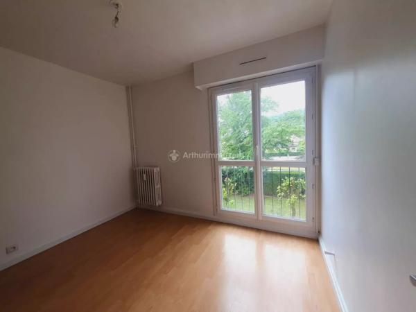 Location Appartement 4 pièces 85 m2 à Bourgoin-Jallieu