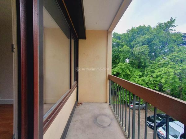 Location Appartement 4 pièces 85 m2 à Bourgoin-Jallieu